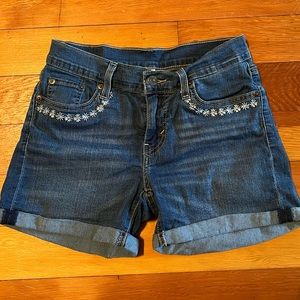 Levi jean shorts Size: 26